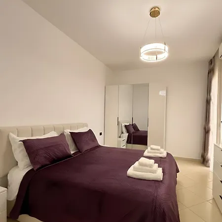 Meghan Apartament Tirana